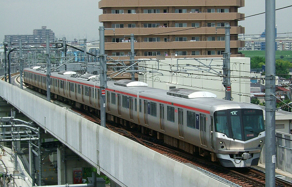 Само в Япония: Компания се извини, след като неин влак потегли 20 сек. по-рано