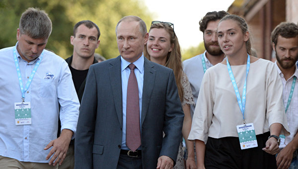 Reuters: Путин иска да стане баща на нов политически елит 