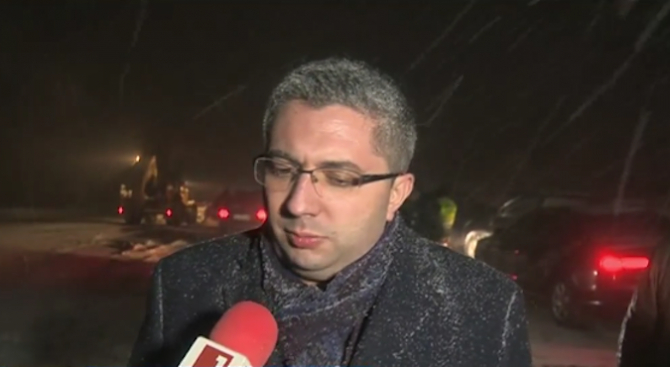 Министър Нанков проговори за снежния апокалипсис в страната, ето какво се случва по родните пътища  