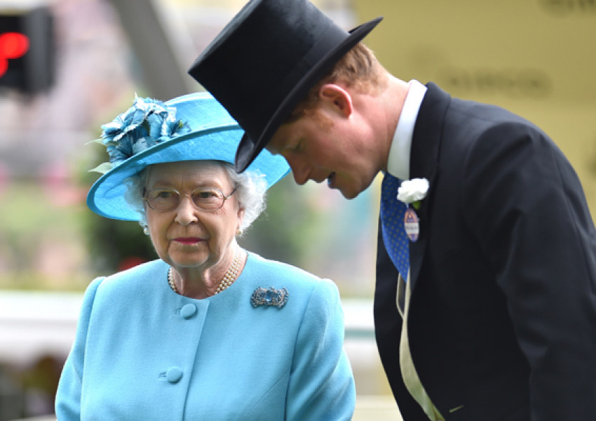 Зрее голяма драма в Бъкингамския дворец! Кралица Елизабет II може да нанесе съкрушителен удар на сгодения принц Хари