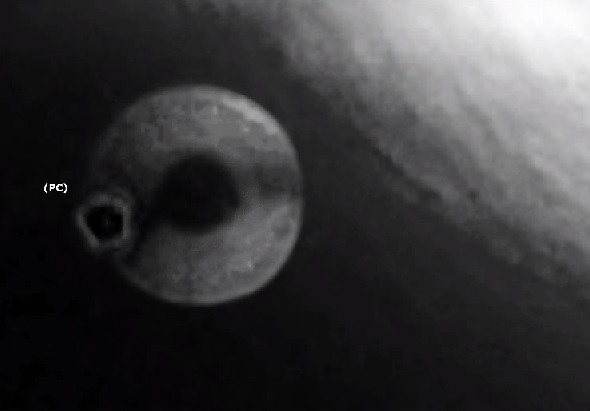 Космически апарат на  NASA засне гигантско НЛО (ВИДЕО)