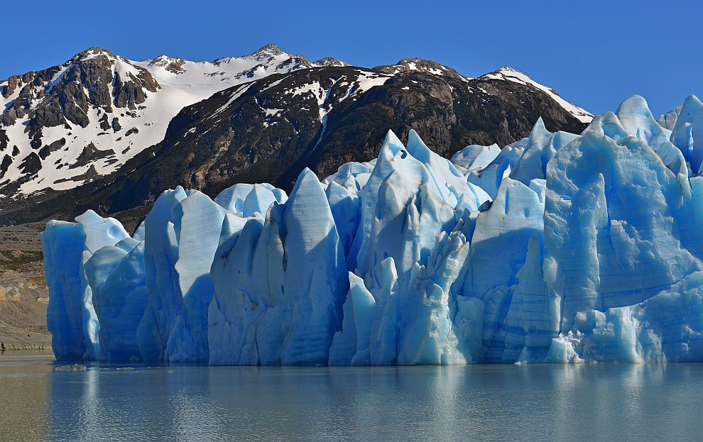 Феномен: Голям айсберг се отчупи от ледника Грей (СНИМКИ)