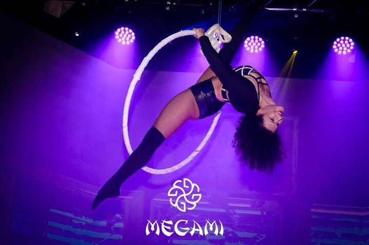 Румънската музикална сензация INNA гостува на първото парти от серията MEGAMI MASH-UP (СНИМКИ)