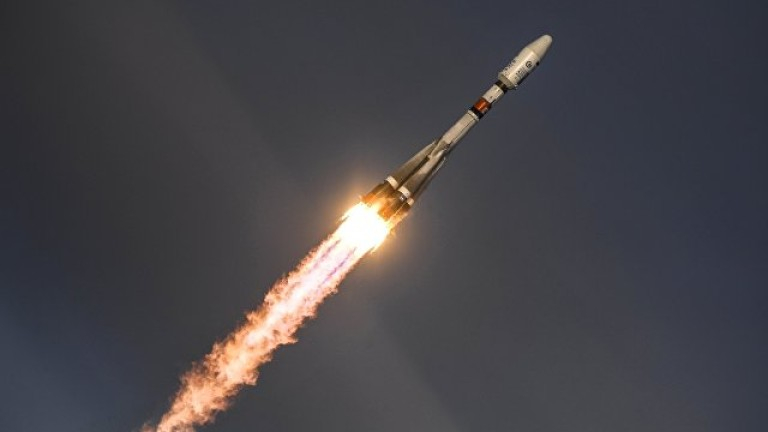 Русия се похвали с успешно извеждане на военен сателит в орбита (ВИДЕО)