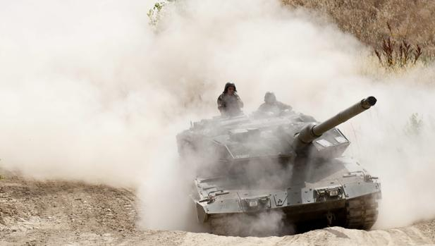 Военен обясни защо танковете „Леопард“ са лесна мишена
