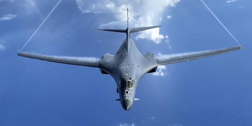 Бомбардировачи на САЩ B-1B Lancer и изтребители F-22 Raptor нанесоха удар до границата на Северна Корея 