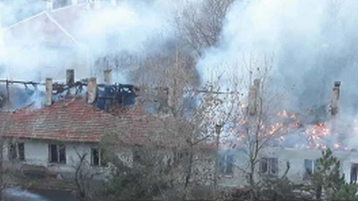 Неочаквани новини от полицията за страшния пожар в Бургас!