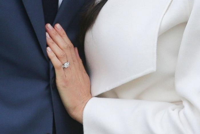 Тези 7 годежни пръстена в кралското семейство ще ви впечатлят (ВИДЕО)