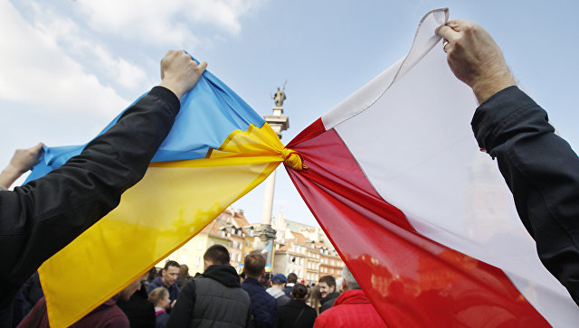 Украинският шеф на МВнР: Милиони украинци спасяват полската икономика, Варшава трябва да ни благодари