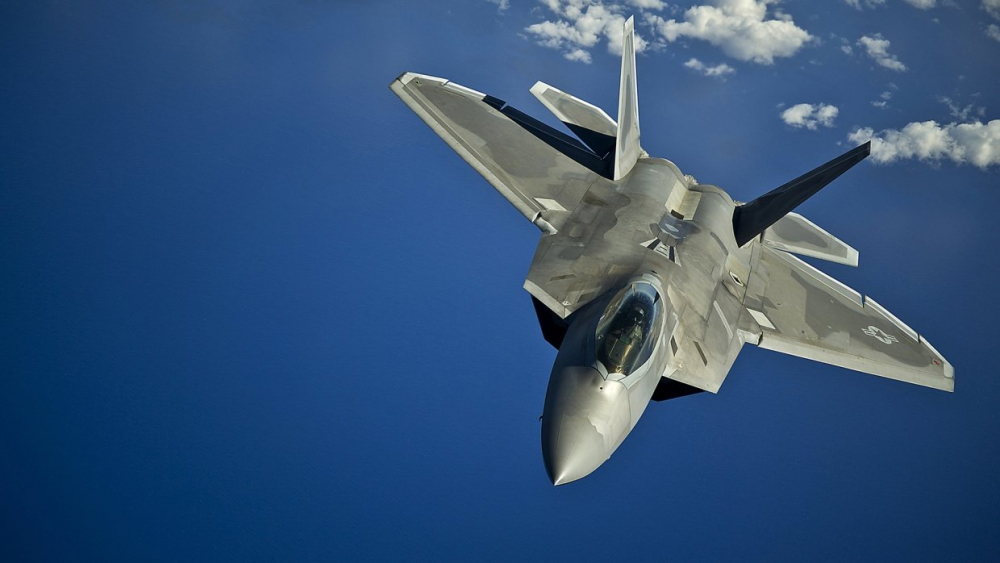 Екшън в небето над Сирия! F-22 Raptor пречил на руски Су-25 да изпълнят мисия 