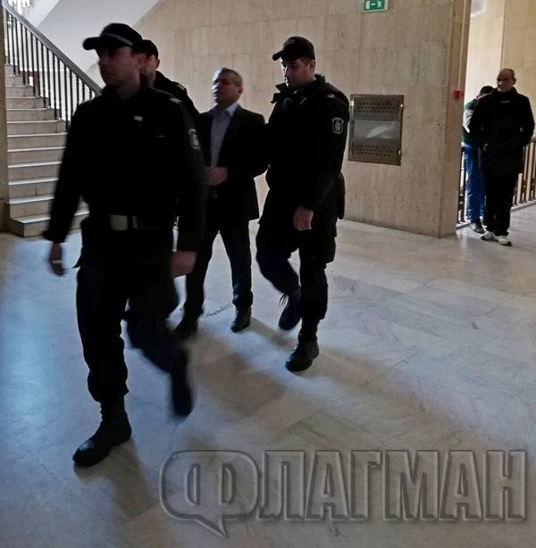 Наглост: Банковият обирджия от Сливен съди държавата за 36 бона, закоравели бандити ще свидетелстват в негова полза (СНИМКИ) 