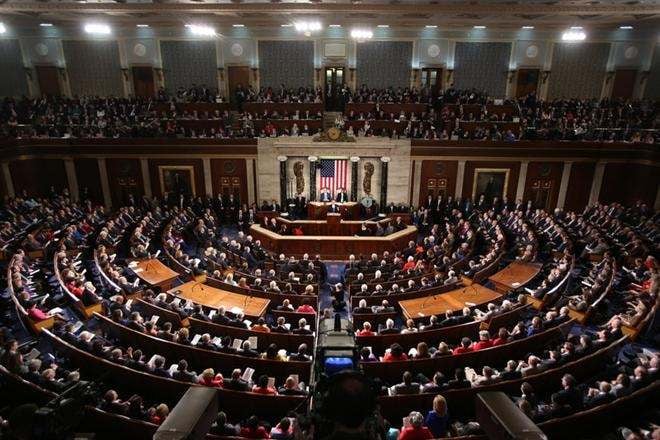Историческо: Конгресът на САЩ гласува за пръв път от 30 години насам голяма данъчна реформа