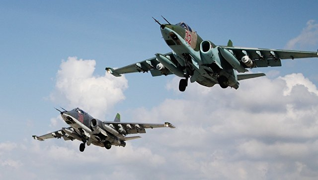 Изтребител Су-35С бързо прогони F-22! Москва проговори за инфарктното сближаване между бойни самолети на Русия и САЩ в небето над Сирия 