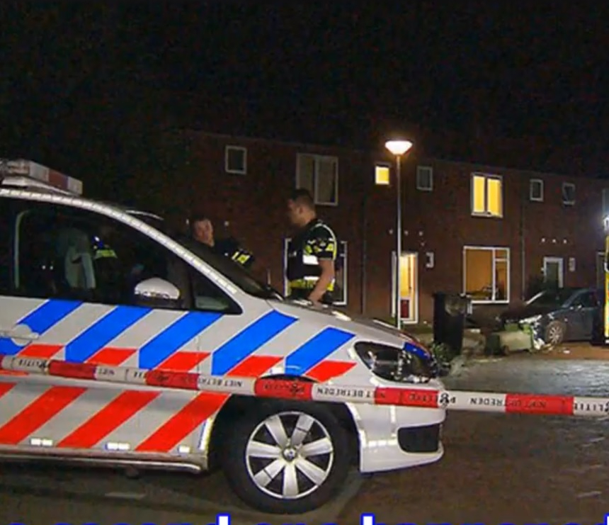 Загинали и ранени при нападения с нож в Холандия (ВИДЕО)