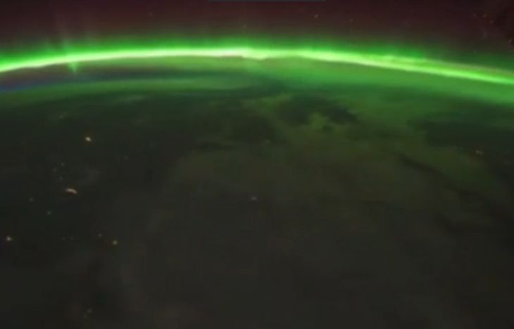 Уникално ВИДЕО показва колко красиво е северното сияние от Космоса!