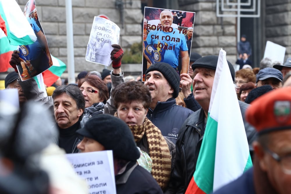 Цената на водата и 10 милиарда лева вбесиха Нинова: Това е геноцид! Не може да се живее повече така (СНИМКИ/ВИДЕО)