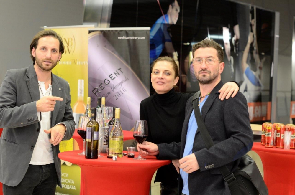 Български вина от нестандартните сортове Дорнфелдер и Регент на New Bloom Winery поляха премиерите на филма Дъвка за балончета