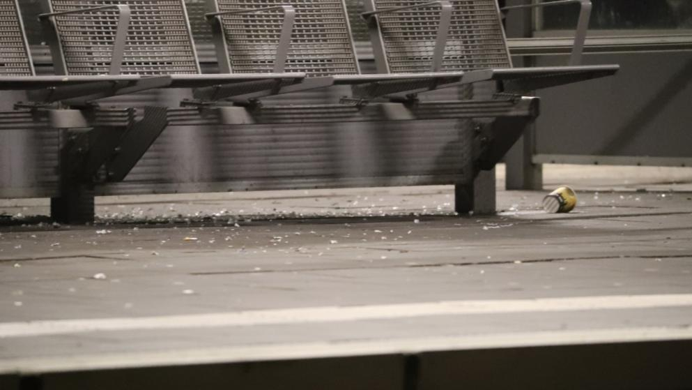 Извънредно от Хамбург! Бомба избухна на спирка на градската железница, ето какво се случва (СНИМКИ)