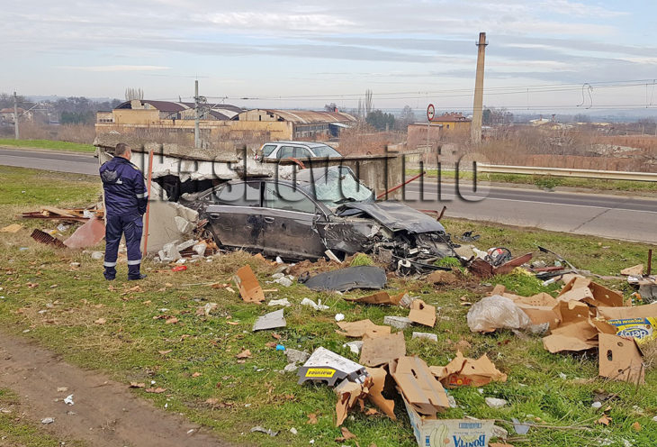 Първи брутални СНИМКИ и ВИДЕО от ужаса в Харманли с три трупа на младежи