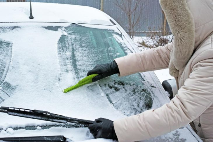 15 трика, които ще улеснят живота на шофьорите през зимата