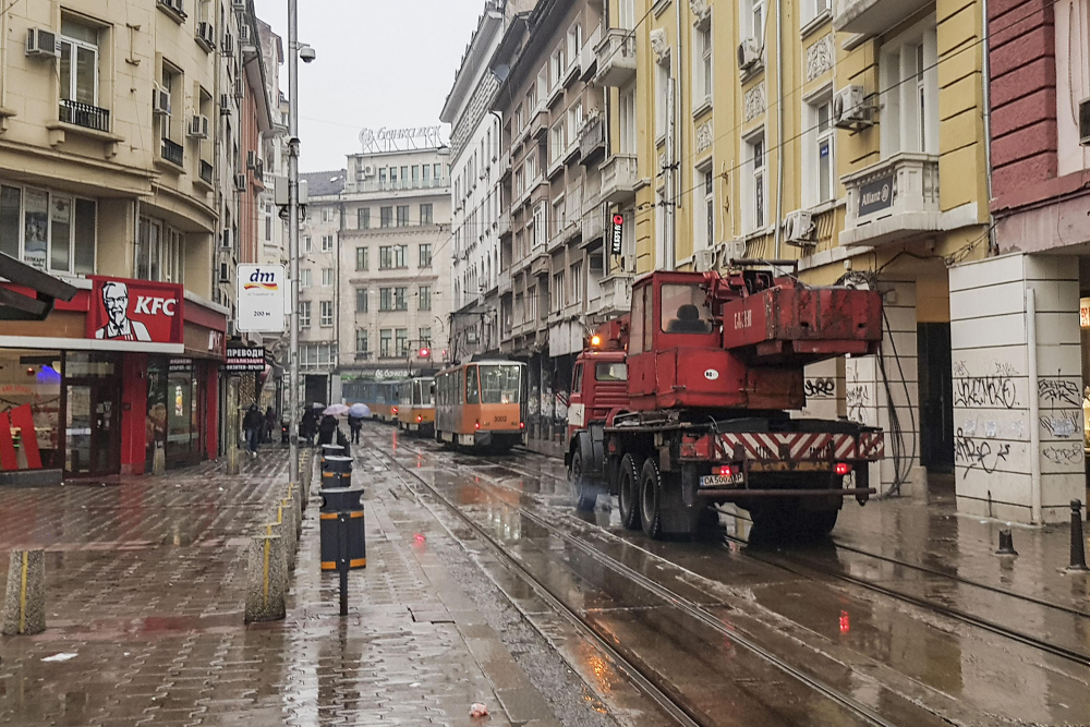 Някои от трамваите в София спряха да се движат, ето защо (СНИМКИ)