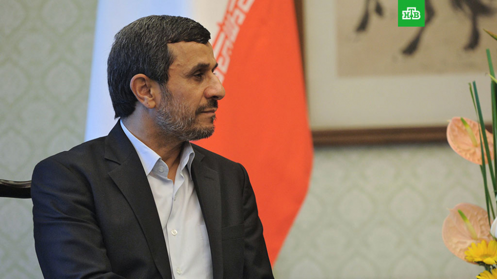 Какво става в Иран? Задържаха бившия президент Махмуд Ахмадинежад