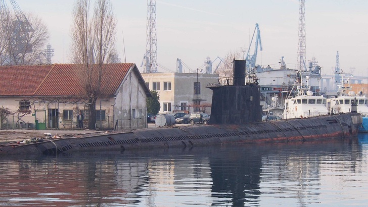 Окаяна съдба! Какво се случва с последната българска подводница „Слава“ (СНИМКИ/ВИДЕО)