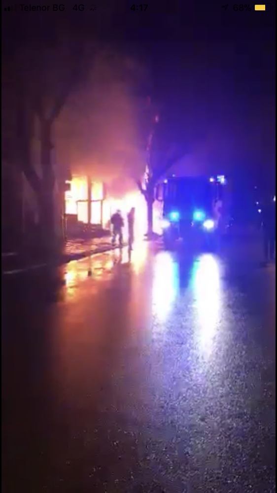 Погром: Двамата пишлигари, арестувани за пожара в Пловдив, помляли 10 коли
