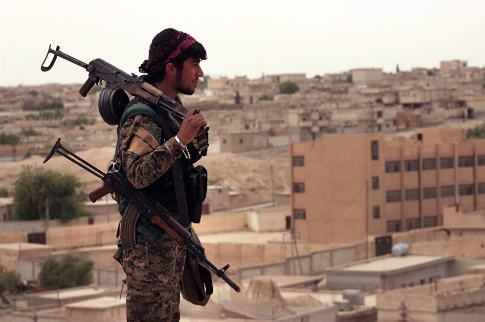Пентагонът: Продължават тежките боеве с ИДИЛ в долината на река Ефрат 