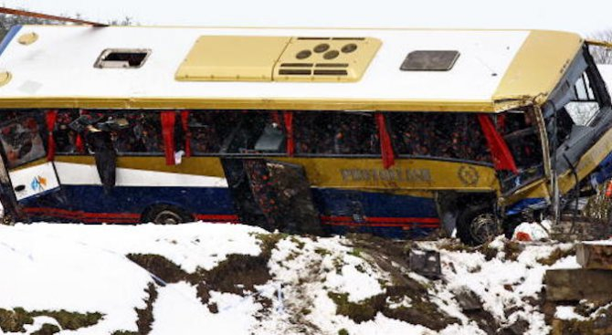Жестока катастрофа с автобус в Турция, има много загинали и ранени!