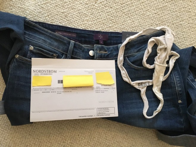 Жена си поръча дънки по интернет, когато бръкнала в джоба им, й се доповръщало