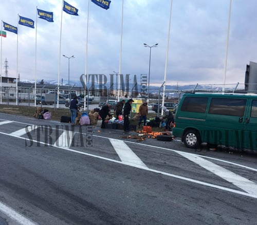 Румънци дойдоха в Благоевград на пазар, но ги сполетя голяма беля (СНИМКИ)