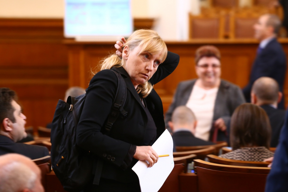 Елена Йончева взе на мушка Цветанов, дава го на съд за "лъжи, клевети и охулване"! 