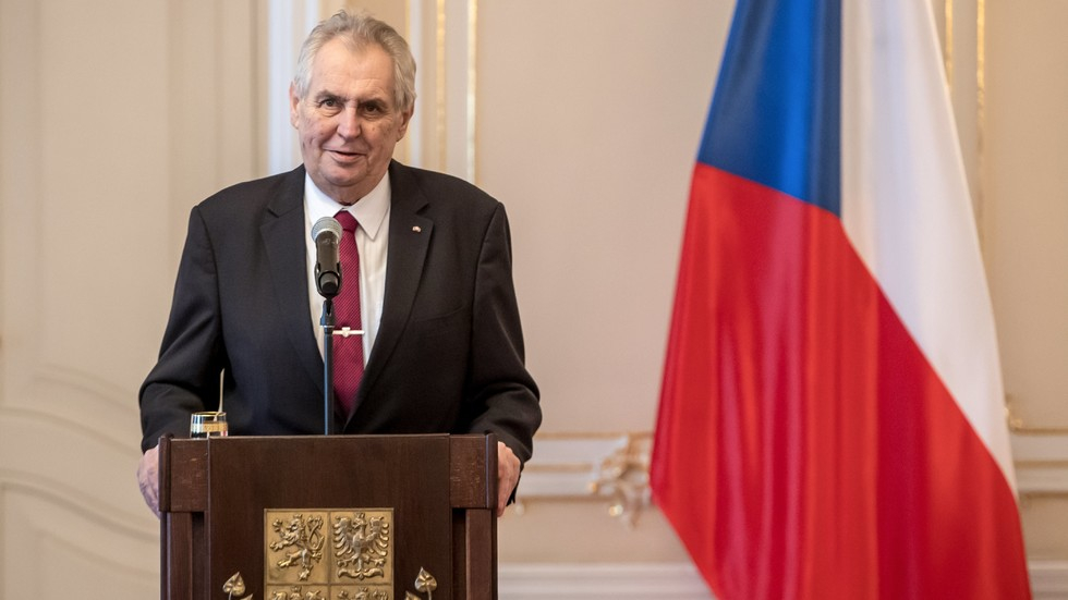 Политическа криза в Чехия! Президентът Земан прие оставката на правителството