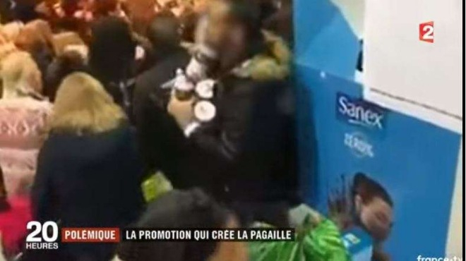Докъде се докараха: "Те са като животни!" - кървави мелета на промоция за шоколадчета по 1,4 евро във Франция (ЗРЕЛИЩНО ВИДЕО)