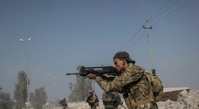 САЩ са уведомили Турция, че ще спрат доставките на оръжие за сирийските кюрди