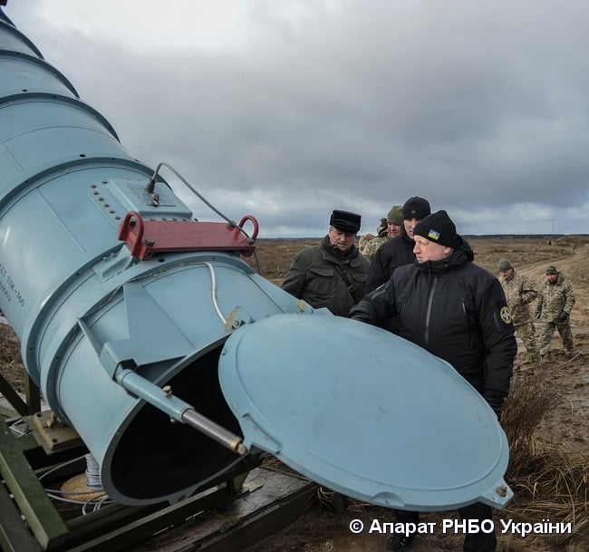 Турчинов ликува: Украйна днес изпита своя крилата ракета, с която ще сдържа агресора (СНИМКИ/ВИДЕО)