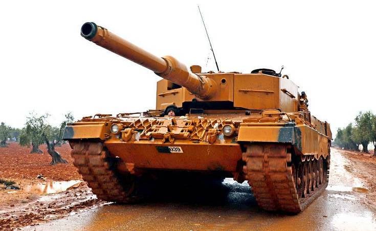 Кюрдите успешно ударили с противотанкова ракета турски надуваем макет на танк „Леопард” и хукнали да бягат (ВИДЕО)