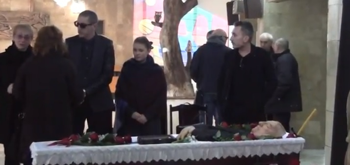 Сърцераздирателно ВИДЕО от погребението на големия актьор Николай Кимчев