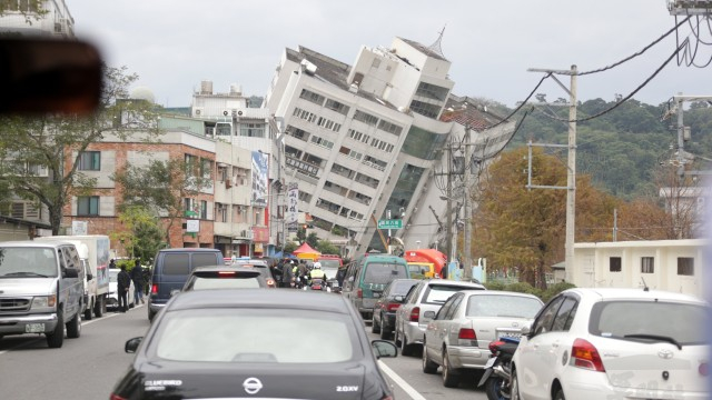 Адът слезе в Тайван след мощното земетресение (СНИМКИ)