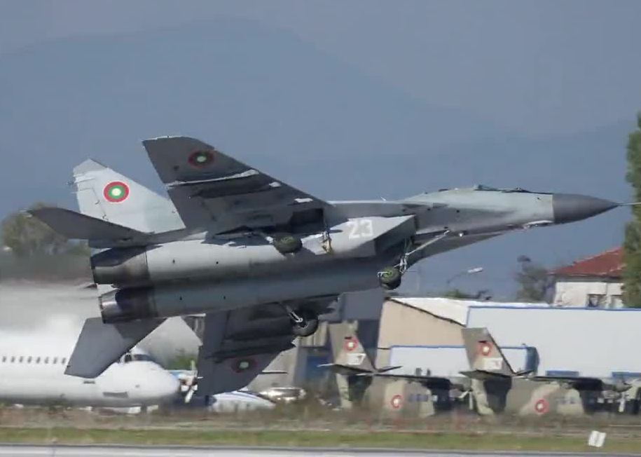 Александър Богоявленски: Българската военна авиация е приземена