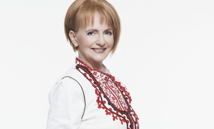 Само в "ШОУ"! Народната певица Йорданка Варджийска разказа как лекува хора с музика