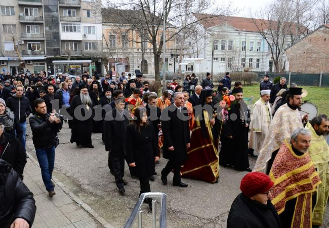 Кметът на Видин посрещна новоизбрания митрополит Даниил (СНИМКИ)