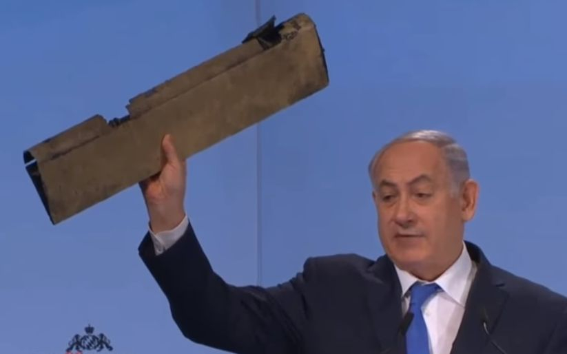 Нетаняху размаха парче дрон в Мюнхен: Иран, това случайно да е ваше? (ВИДЕО)