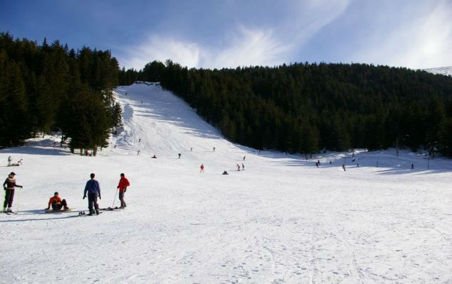Данъчни подпукаха баровците по ски пистите