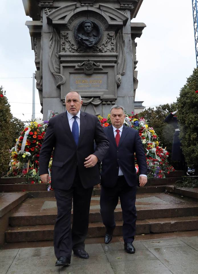 Борисов и Орбан се поклониха пред делото на Апостола на свободата (СНИМКИ)
