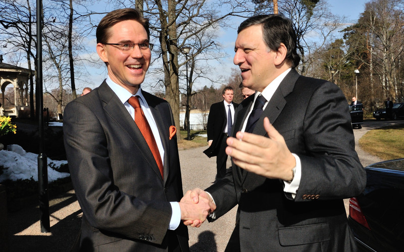 Еврокомисар разкри, че Барозу лобирал пред комисията за „Голдман Сакс“