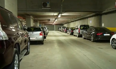 Такава наглост от шофьор в подземен паркинг пловдивчани не бяха виждали! (СНИМКА)