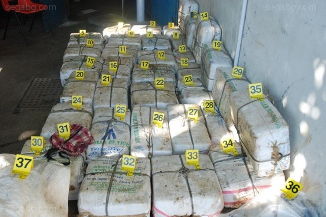 Почти 400 килограма кокаин бяха открити в пристройка на руското посолство в Аржентина