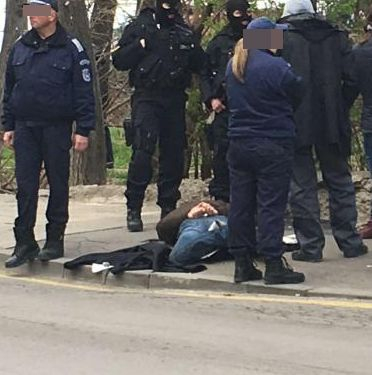 Повдигнаха обвинения на сутеньори от „Мулен Руж“ в Банско, чакат се още арести
